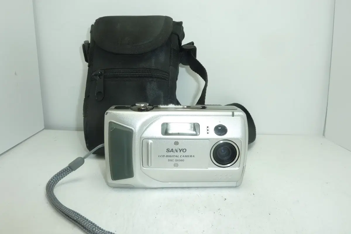 24-70 SANYO DSC-SX560